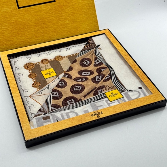 NWT - Perfect as a Present - 2 Fendi Scarfs in original box - Vintage - Picture 3 of 4